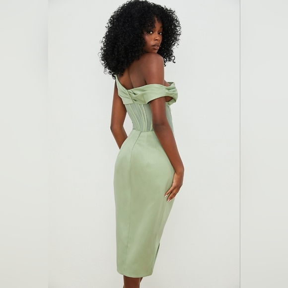 16. NWT HOUSE OF CB LULU PISTACHIO ASYMMETRIC DRAPE MIDI CORSET DRESS - Picture 7 of 13